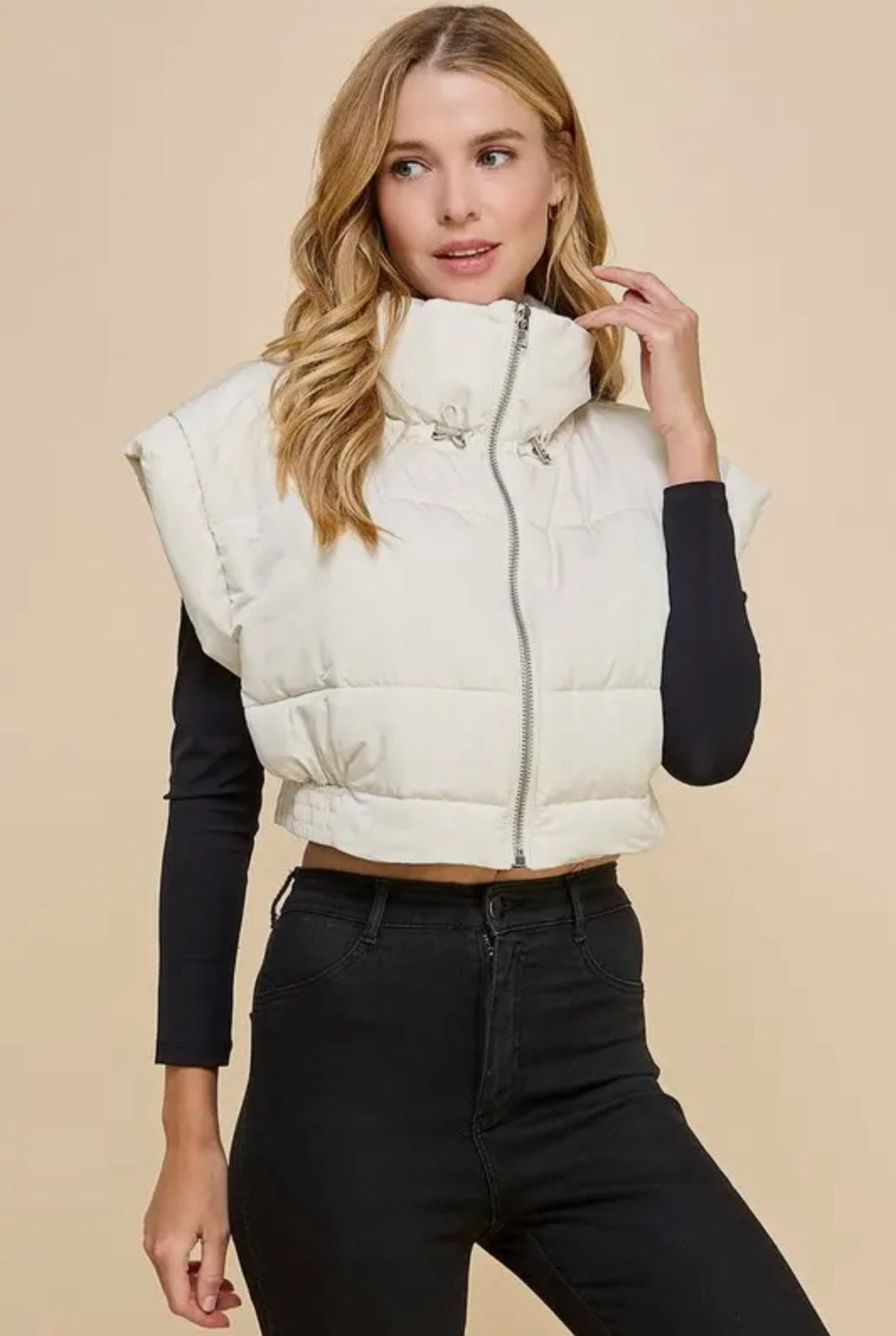 GIGI ELASTIC WAIST CROPPED PUFFER VEST-CREAM