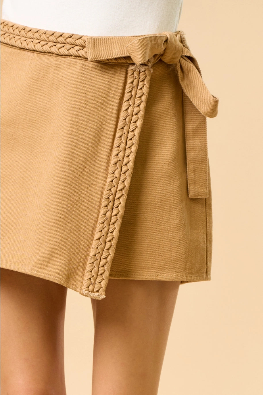 BRAIDED KNOT DETAIL SKORT-TAUPE