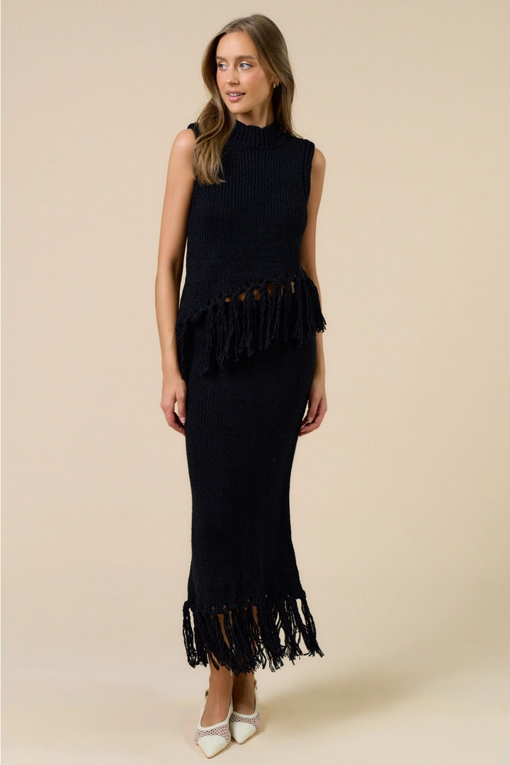 SLEEVELESS MOCK NECK FRINGE TOP-BLACK