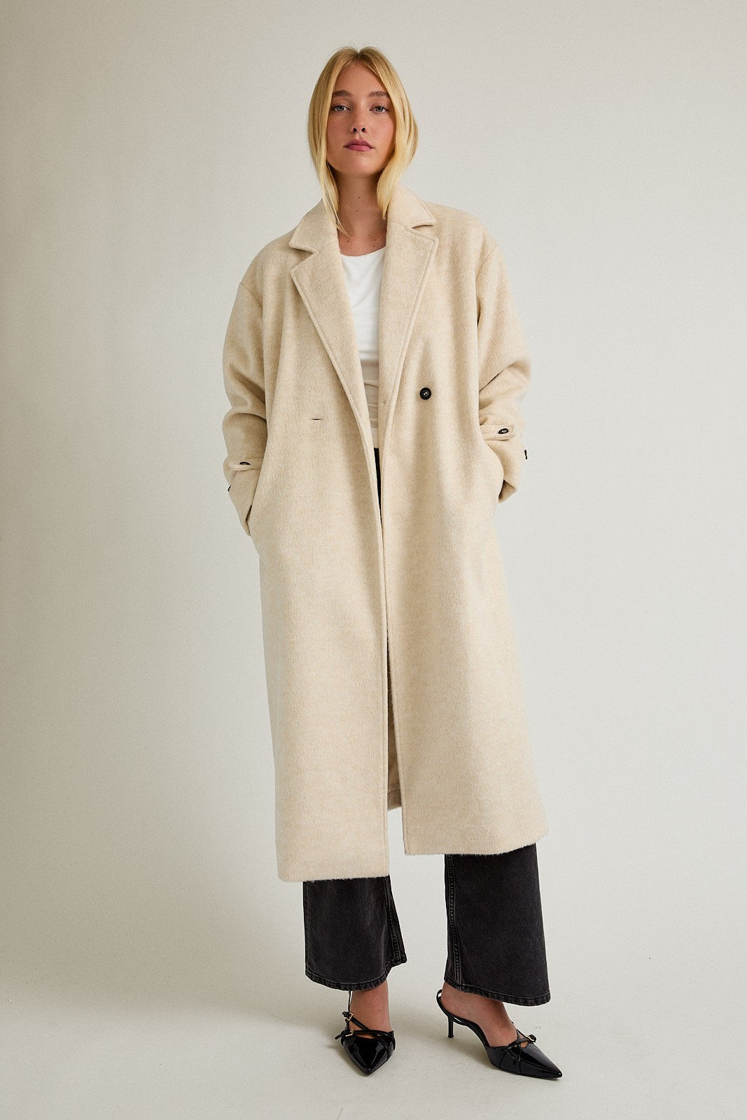 LONG SLEEVE FUZZY COAT-CREAM