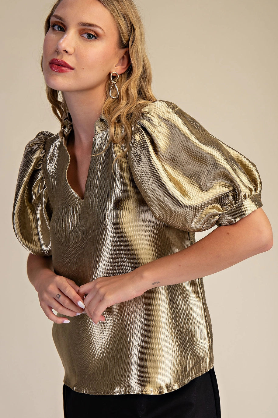 RUFFLE V-NECK PUFF SLEEVE TOP-GOLD