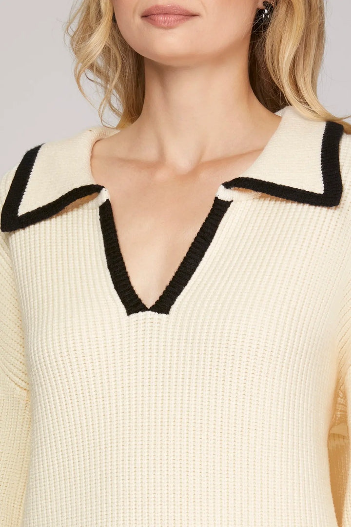 CONTRAST TRIM SWEATER TOP-CREAM