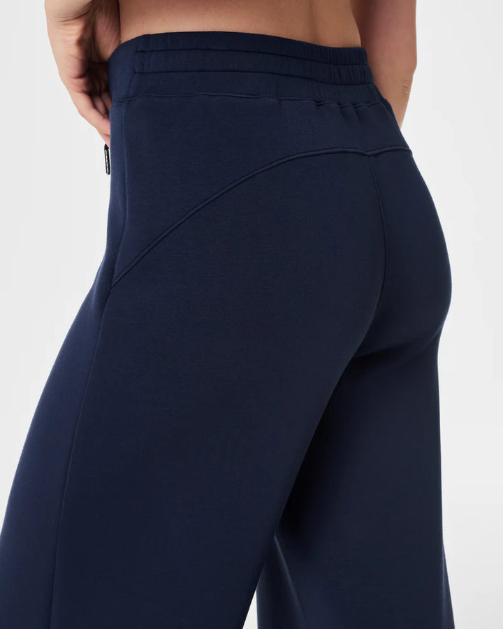 AIRESSENTIALS WIDE LEG PANT-TIMELESS NAVY