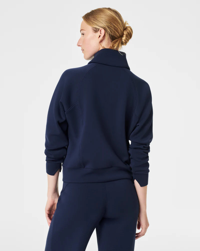 AIRESSENTIALS HALF ZIP-TIMELESS NAVY
