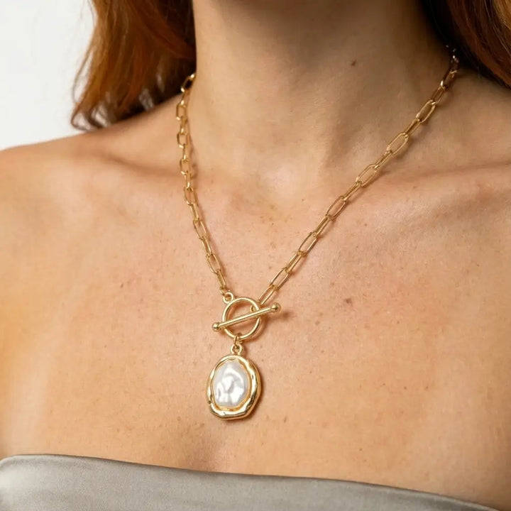 PEARL PENDANT DAINTY TOGGLE CHAIN NECKLACE-GOLD/CREAM