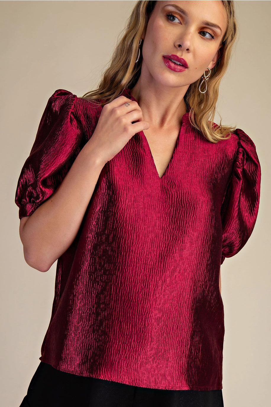 RUFFLE VNECK PUFF SLEEVE TOP-BURGUNDY