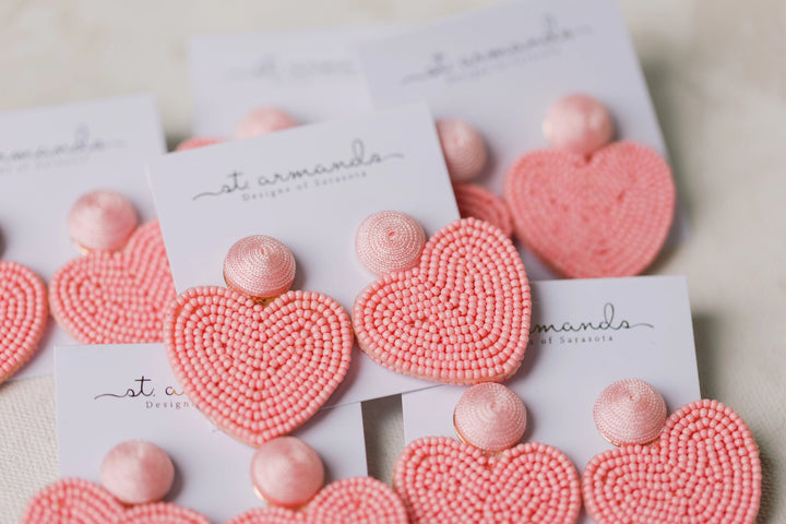 VALENTINES DAY HOLIDAY BEADED HEART EARRINGS-PINK