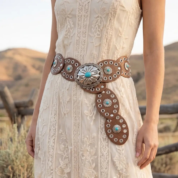 WESTERN TURQUOISE CONCHO DISC FAUX LEATHER BELT-BROWN