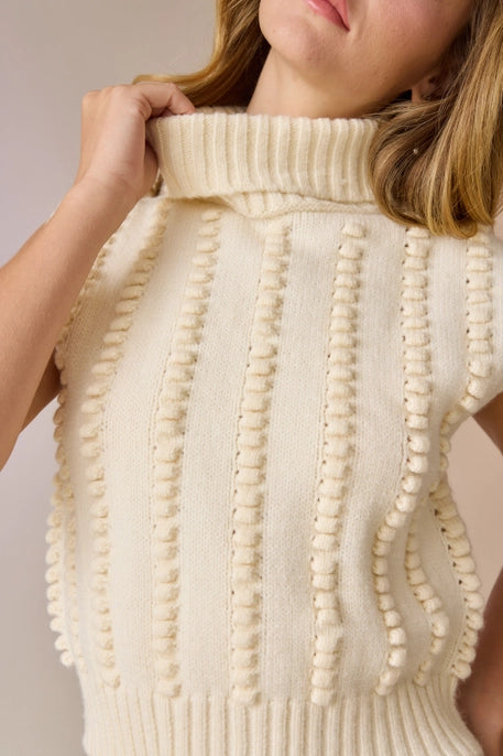 WILLOW TURTLE NECK TEXTURED KNIT VEST-CREAM