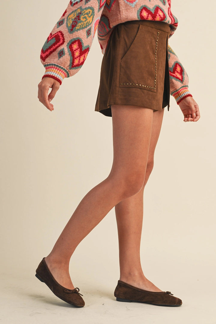 HIGH WAIST GROMMET DETAIL SKORT-BRUNETTE BROWN