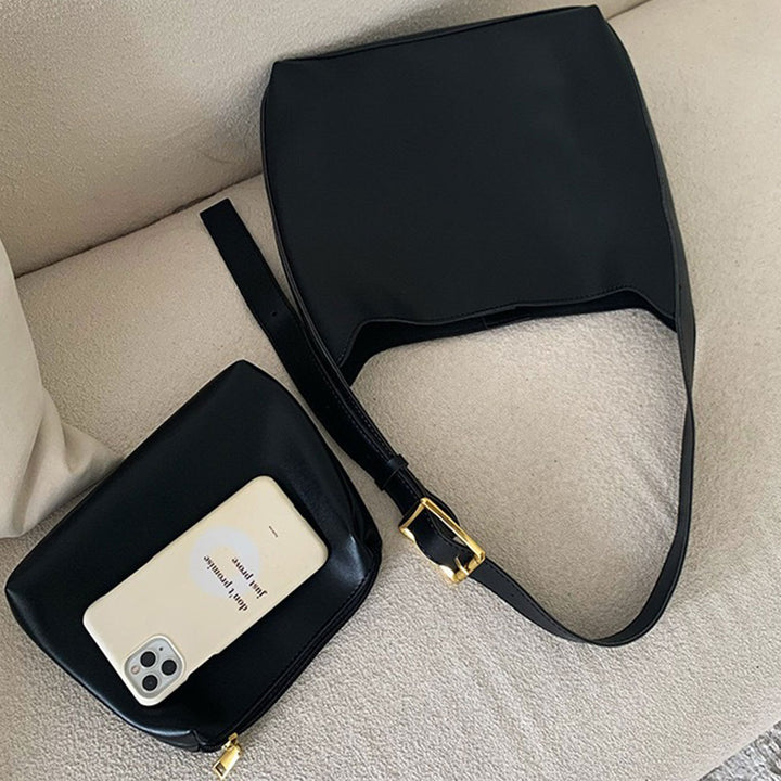 BUCKET MESSENGER BAG-BLACK