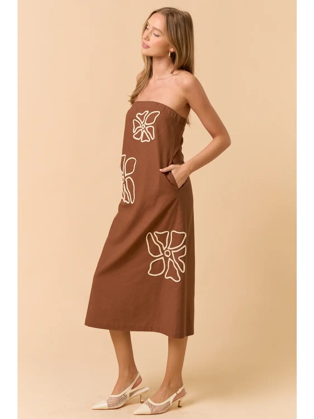 EMBROIDERED TUBE MAXI DRESS-BROWN
