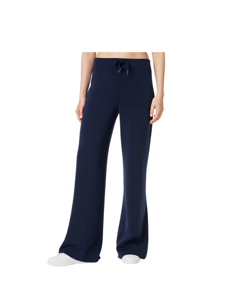 AIRESSENTIALS WIDE LEG PANT-TIMELESS NAVY