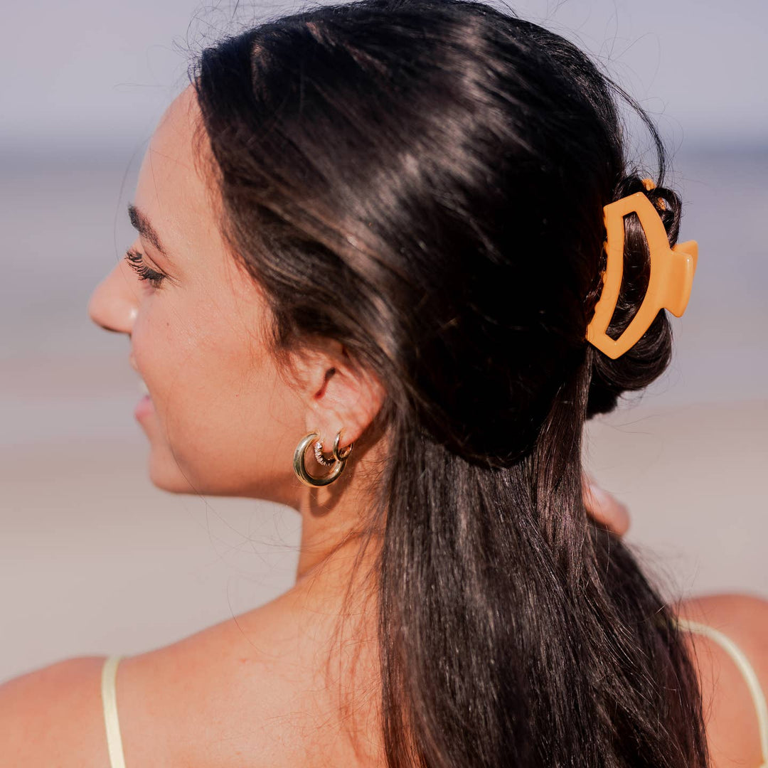 OPEN SMALL HAIR CLIP-MANGO FOR IT!