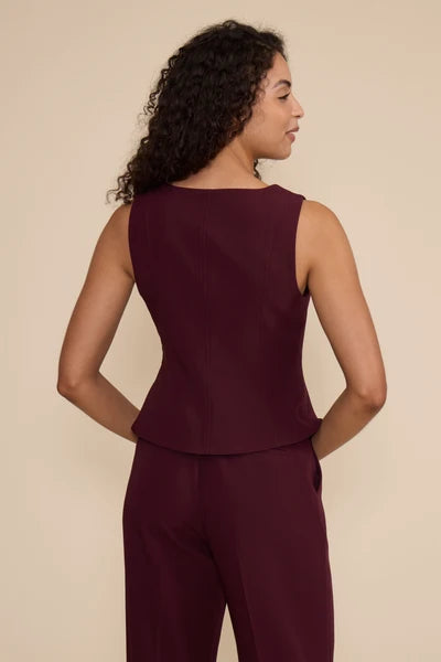LEANNE PEPLUM TOP-WINE