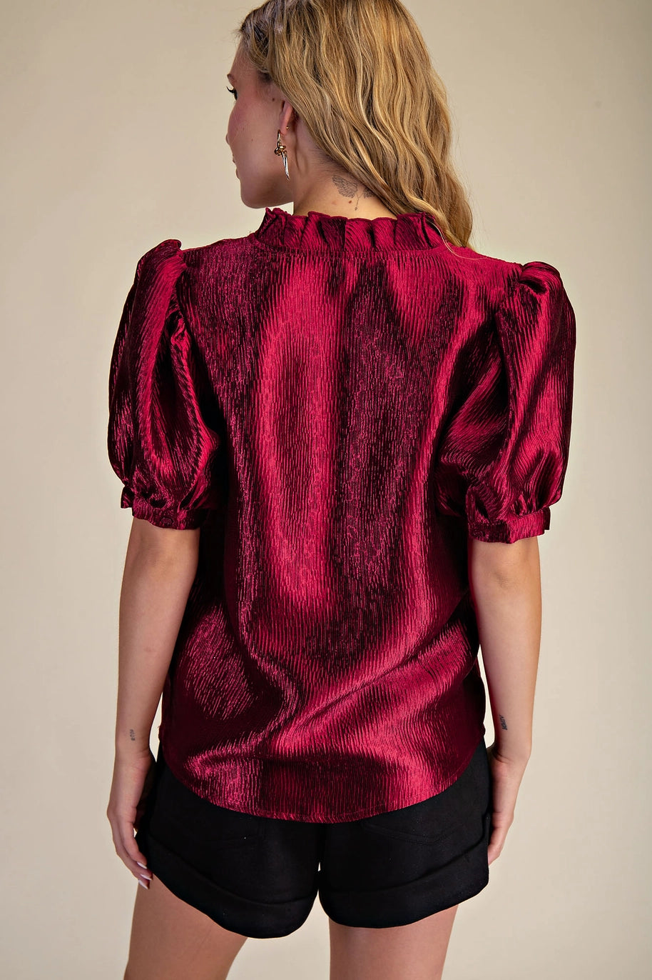 RUFFLE VNECK PUFF SLEEVE TOP-BURGUNDY