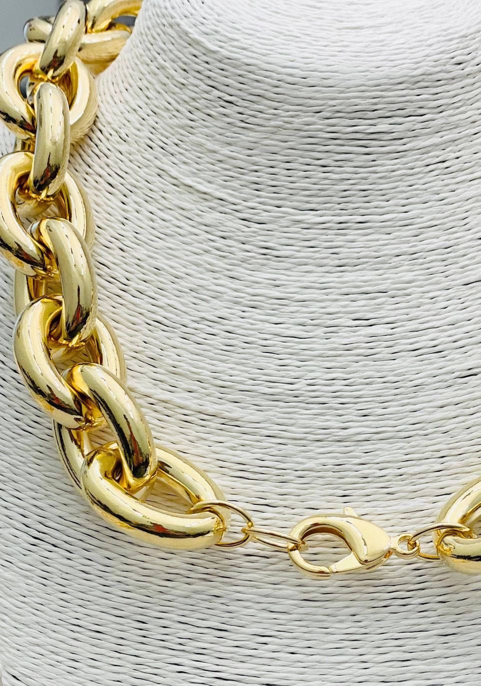 THE BIG DOG CHAIN NECKLACE-GOLD