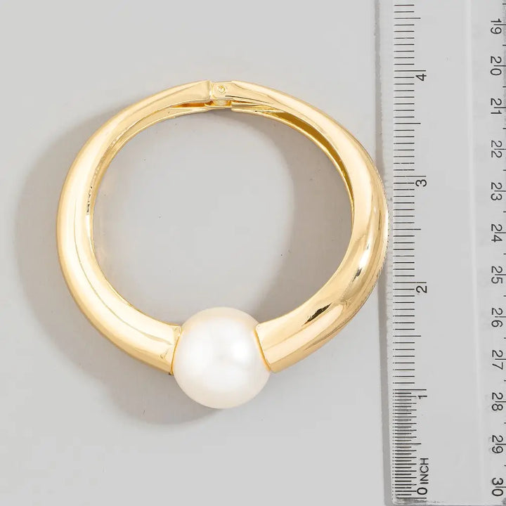 BULKY PEARL METAL HINGED BANGLE-GOLD