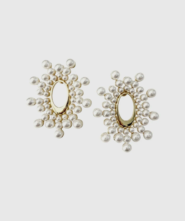 GLENDA PEARL EARRING