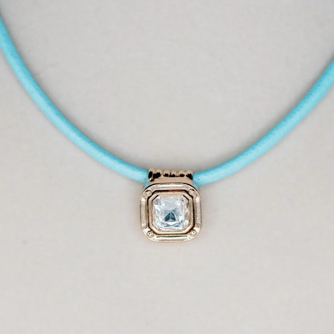 GOLD SPARKLE NECKLACE-POWDER BLUE