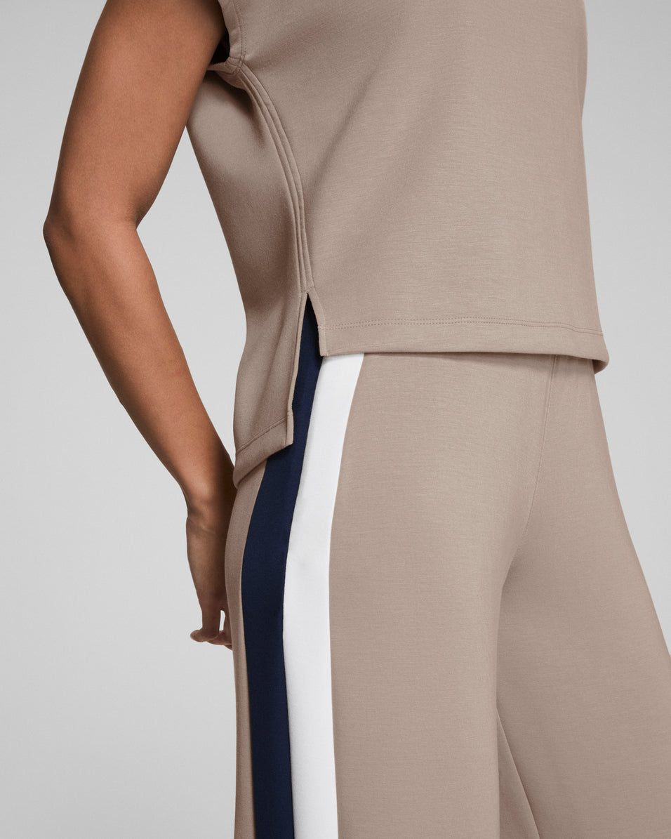 AIRESSENTIALS LIGHT TEE-ASHWOOD