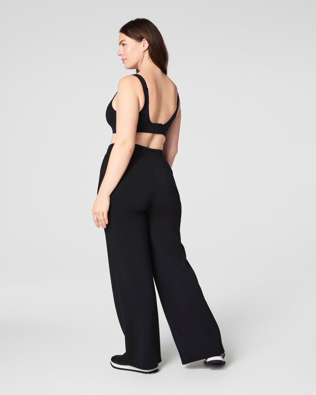 AIRESSENTIALS WIDE LEG PANT-VERY BLACK