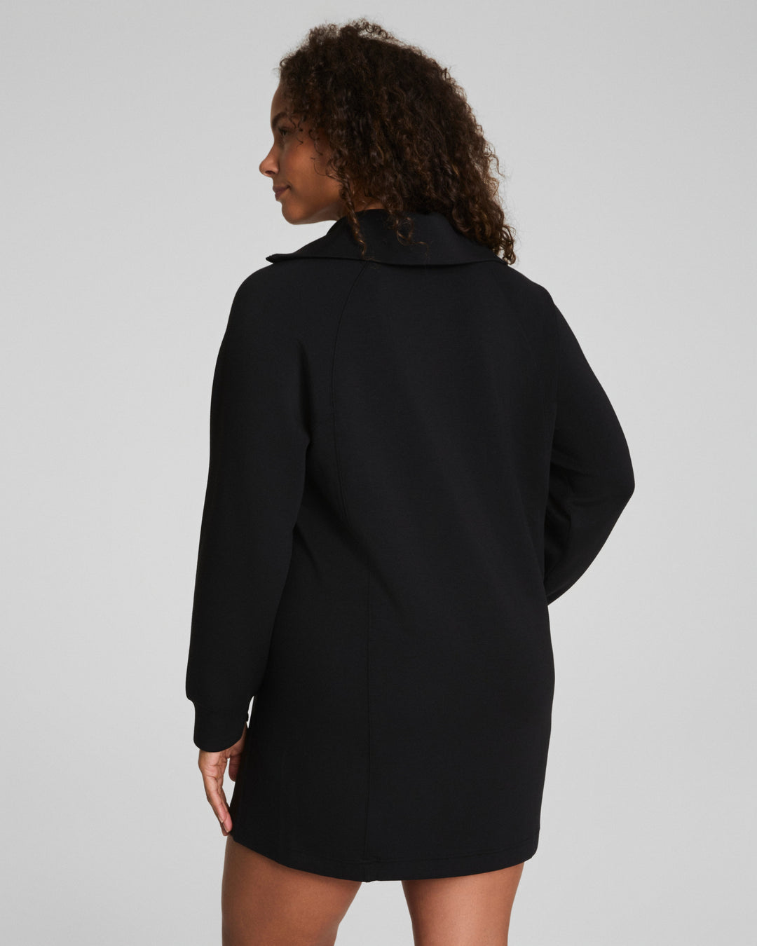 AE HALF ZIP DRESS-VERY BLACK