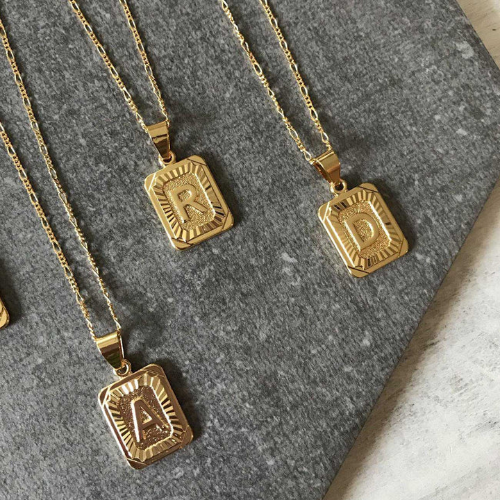 INITIAL CARD NECKLACE - GOLD