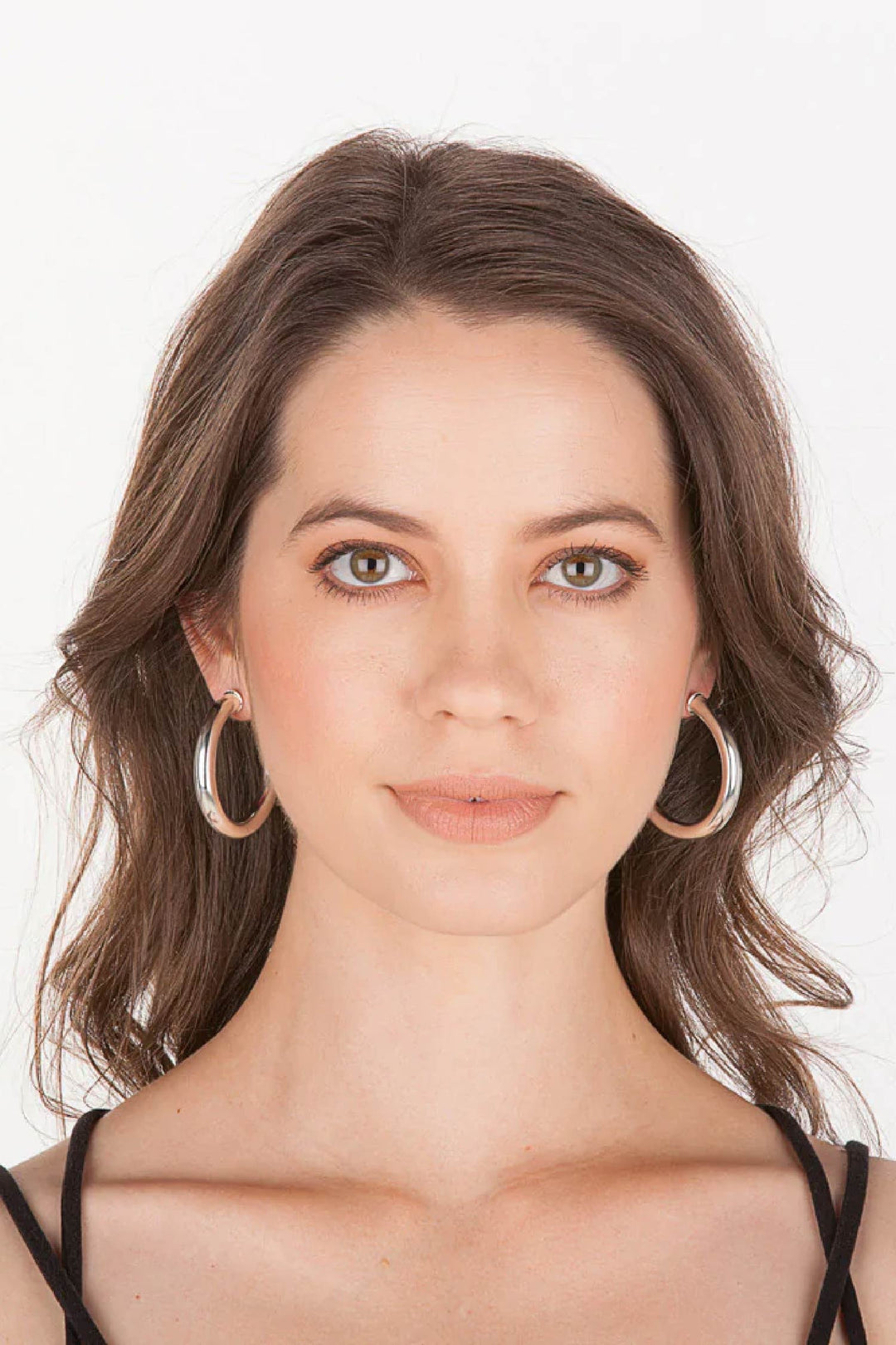 CHANTAL HOOP EARRINGS - SHINY SILVER